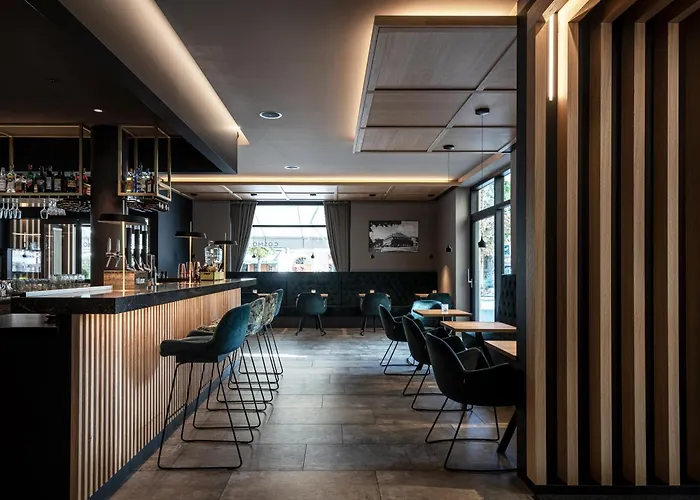Hotel Post Alpine Cityflair Brunico